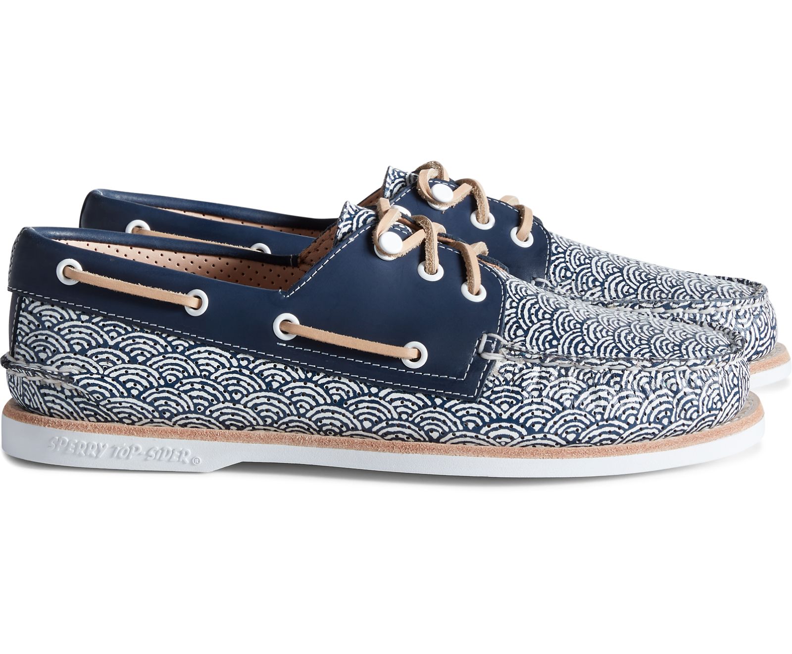 Men's Cloud Authentic Original 3-Eye Wave Print Boat Shoe - Navy