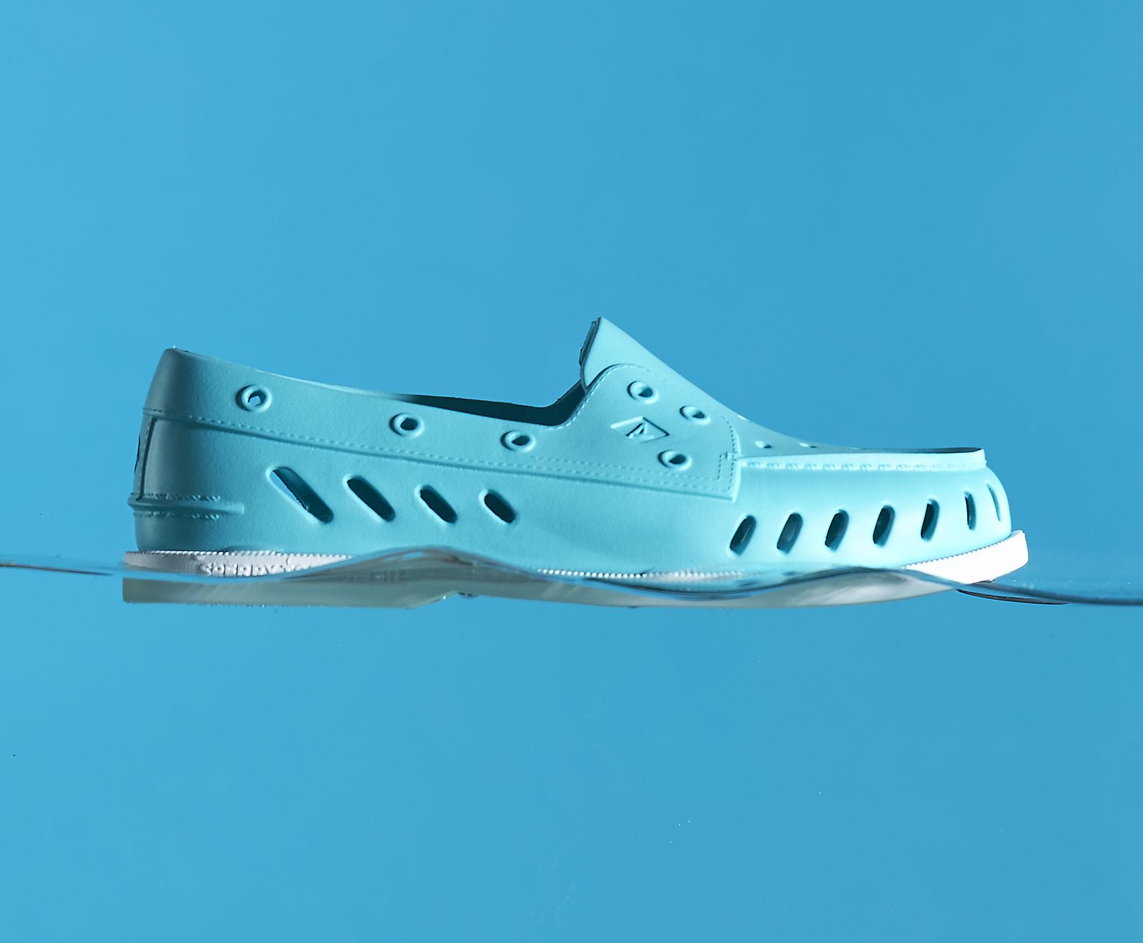 Women's Authentic Original Float Boat Shoe - Scuba Blue - Click Image to Close